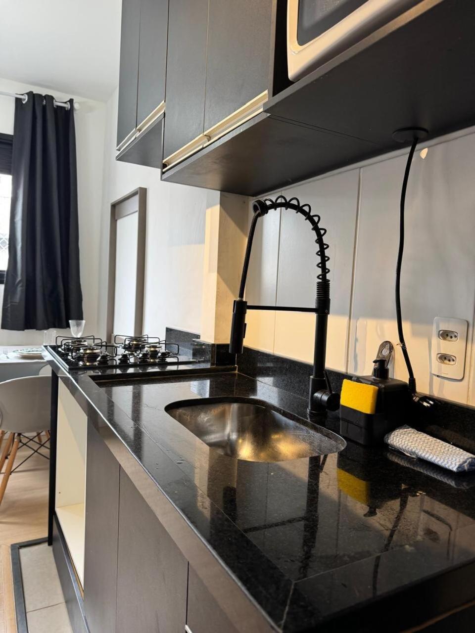 3-apto Liberdade 450' Metro -teatro Renault Apartamento