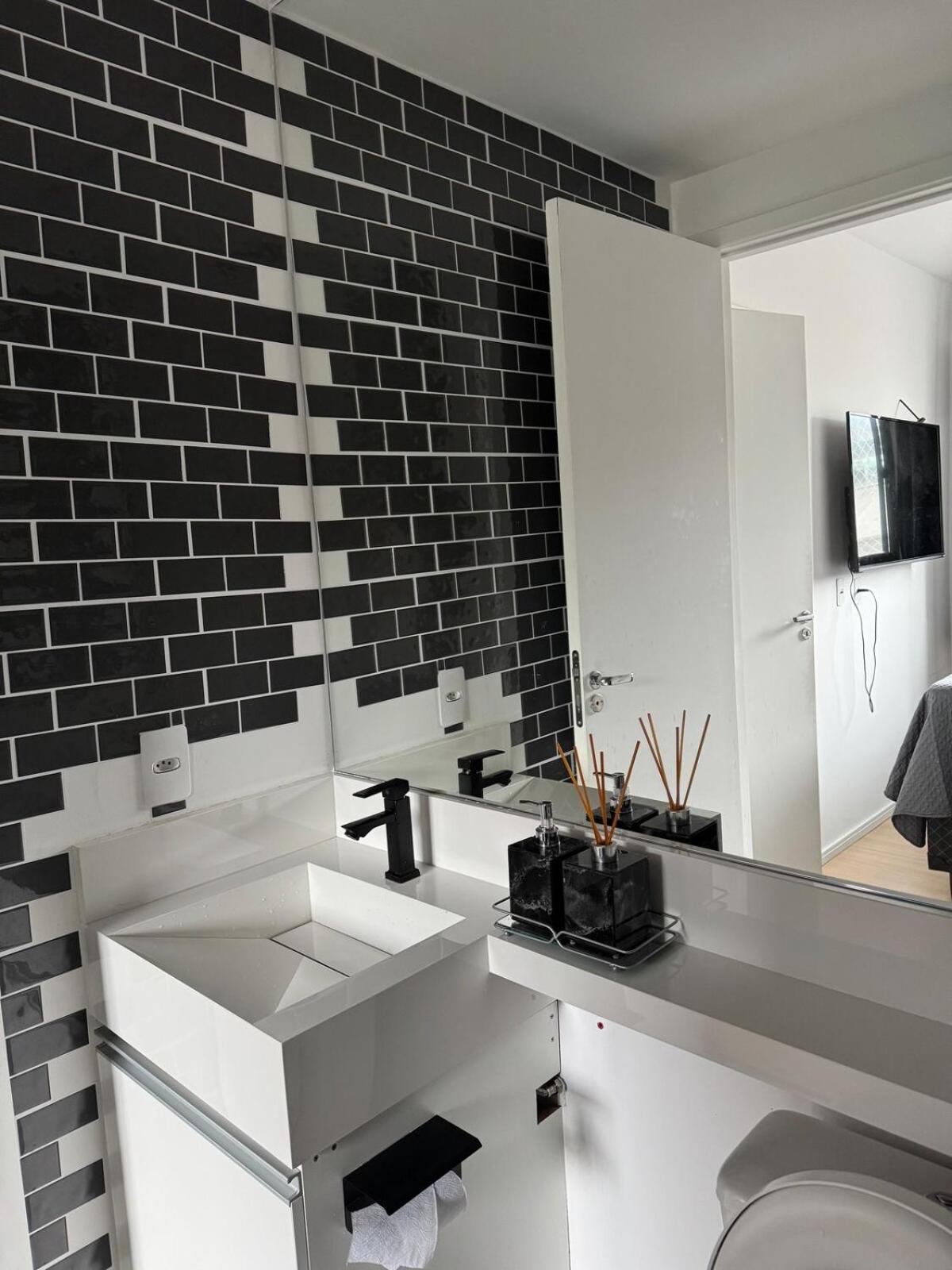 Apartamento 3-apto Liberdade 450' Metro -teatro Renault *