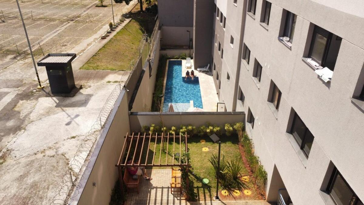 3-apto Liberdade 450' Metro -teatro Renault Apartamento *